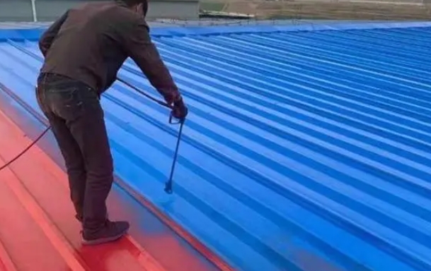 揭秘！為何隨處可見的彩鋼瓦突然遭拆？不拆后果嚴重！